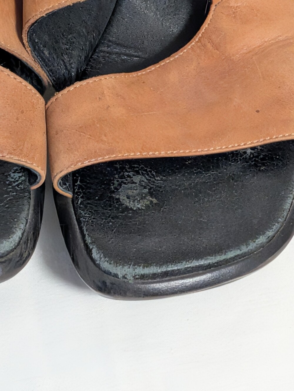 Clarks Brown Leather  Slide Sandals. Vintage. Square Toe . Fair Condition. 8.5. - Picture 4 of 9